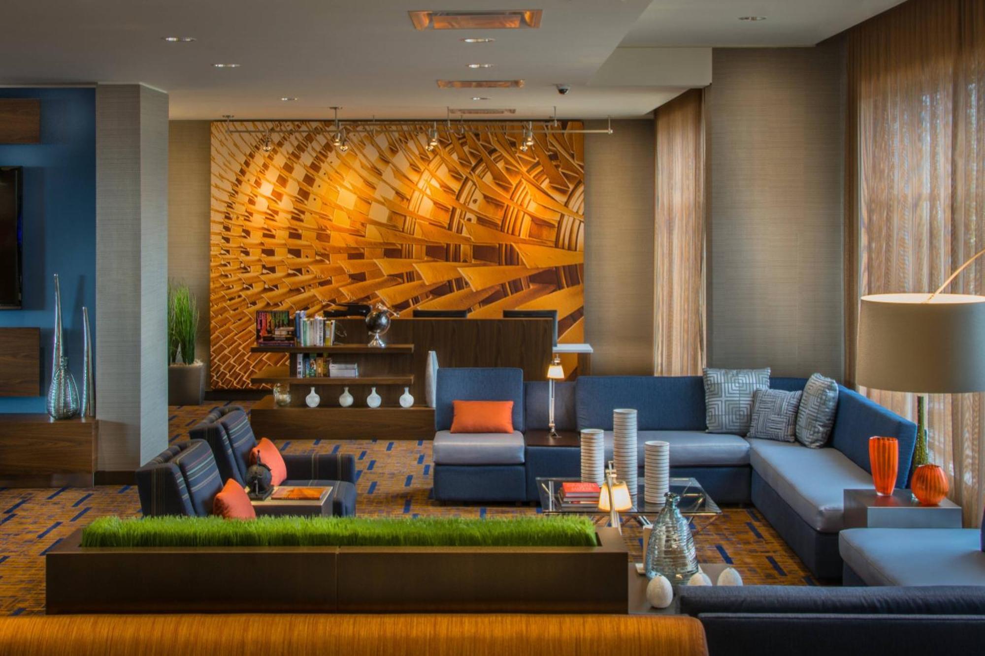 Courtyard By Marriott Airport Winnipeg