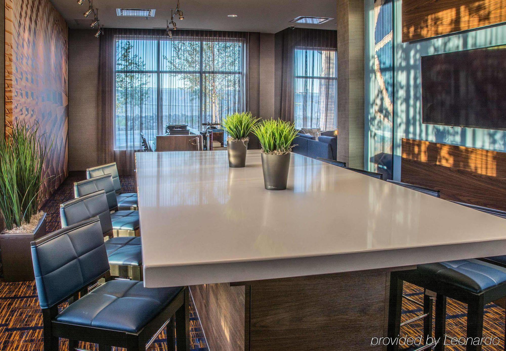Courtyard By Marriott Airport 4*